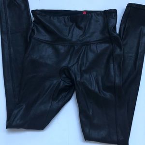 Spanx Woman’s Faux Leather Legging - SMALL